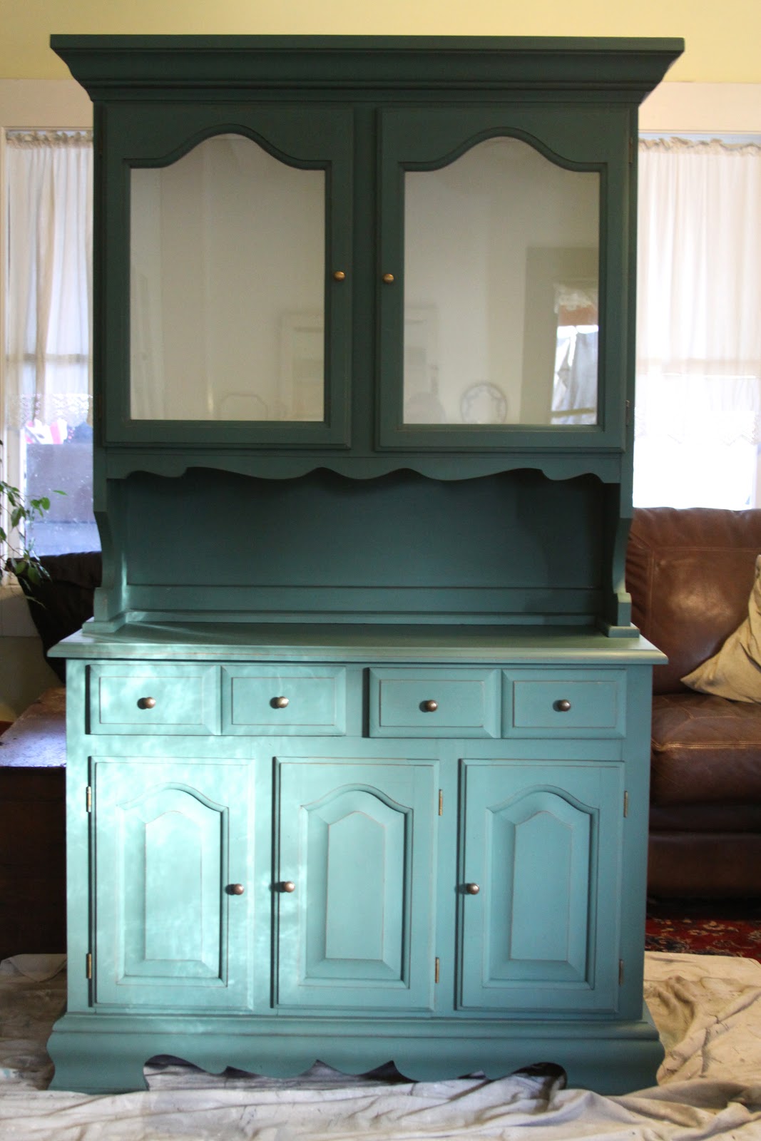 the vintage bricoleur Annie Sloan Chalk Paint Tutorial Hutch
