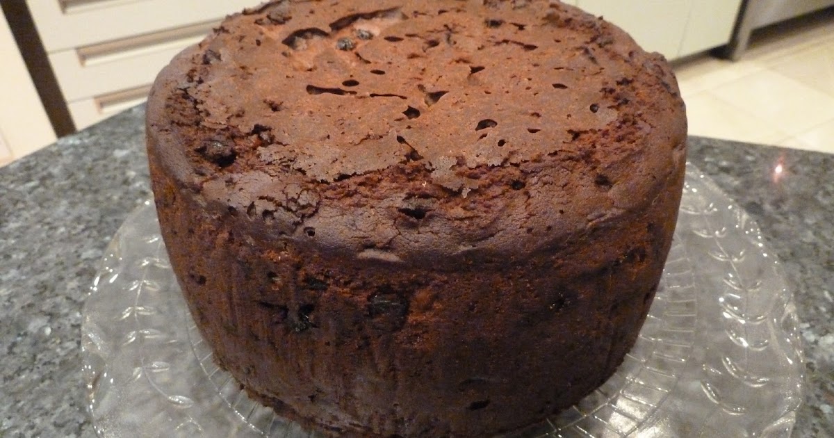 How to Make Cakes: Christmas cake (with some added chocolate!) part 1