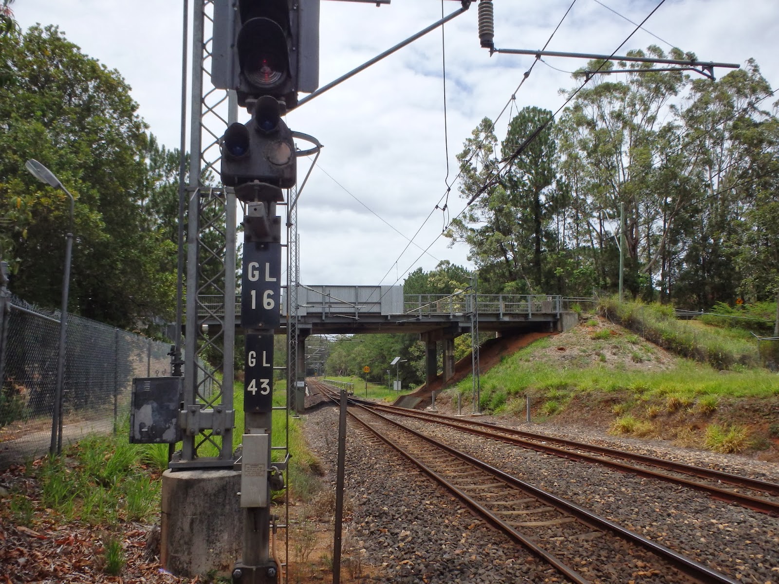 trainspotting glasshouse mountains