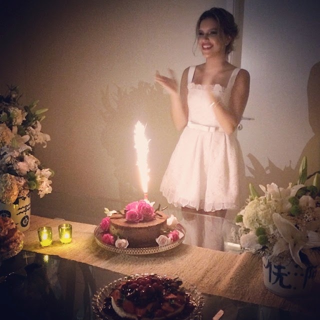 FCOWorldRios Mariana Rios ganha festa surpresa de aniversário FCOWorldRios Mariana Rios ganha festa surpresa de aniversário