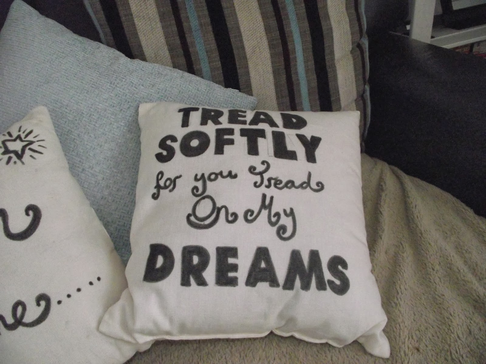Quote Cushions Make Do and DIY