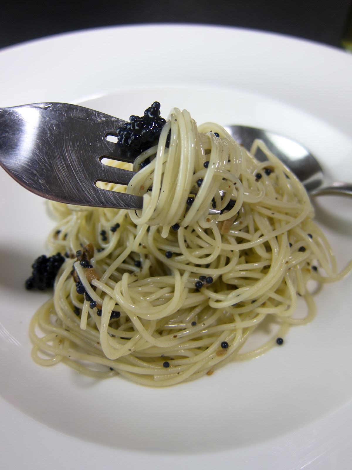 Foodmanna Gunther's Throwdown! Cold Angel Hair Pasta With Caviar