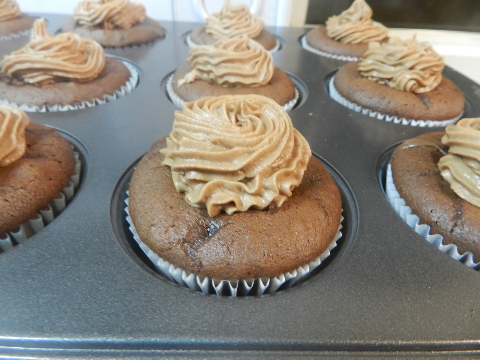 Ally in Cali Chocolate marshmallow peanut butter Nutella cupcakes!