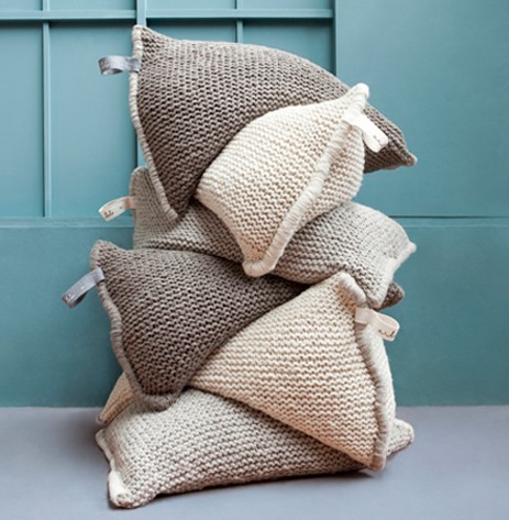 designers block: A Big Chunk of Knitted Cushion