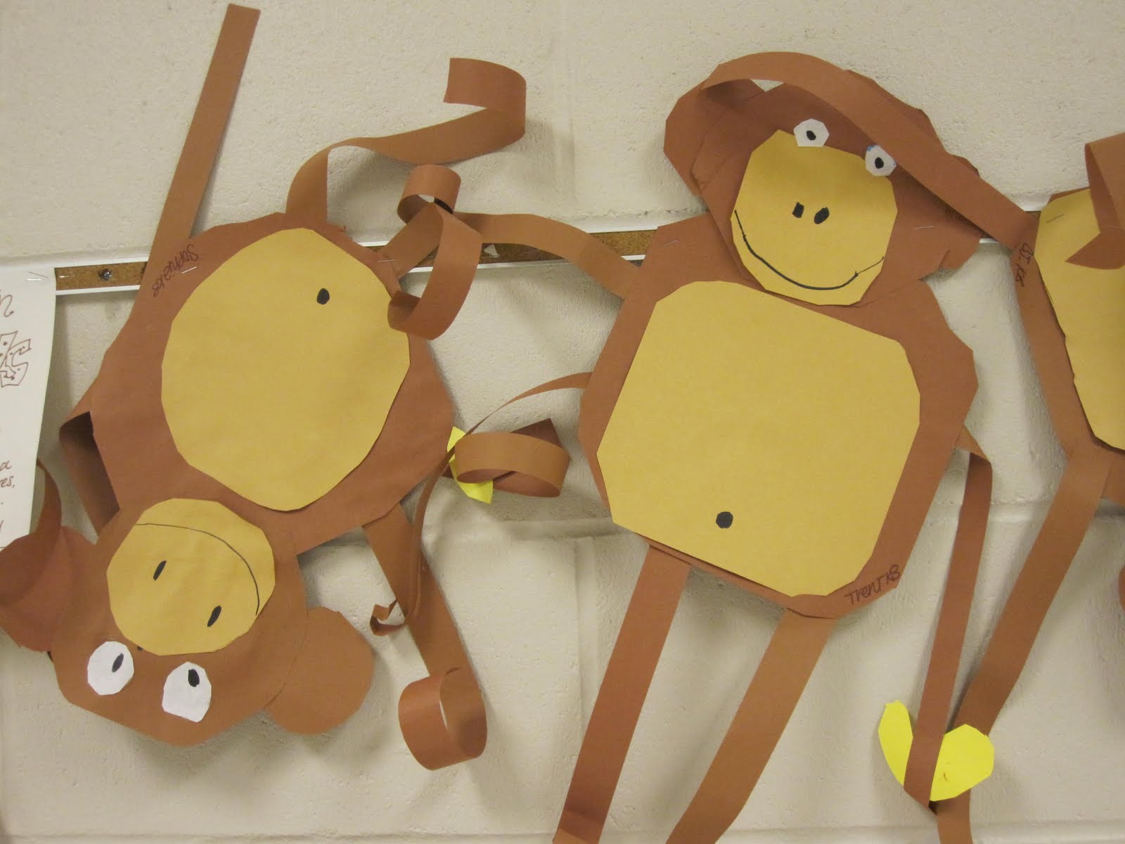 The Clever Feather Monkeys!