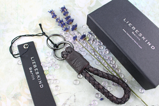 Glossybox Juli 2014 - Summer Holiday Edition - Liebeskind Berlin Schlüsselanhänger