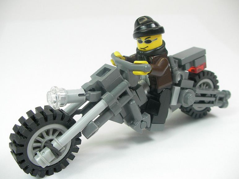 Как сделать мотоцикл лего