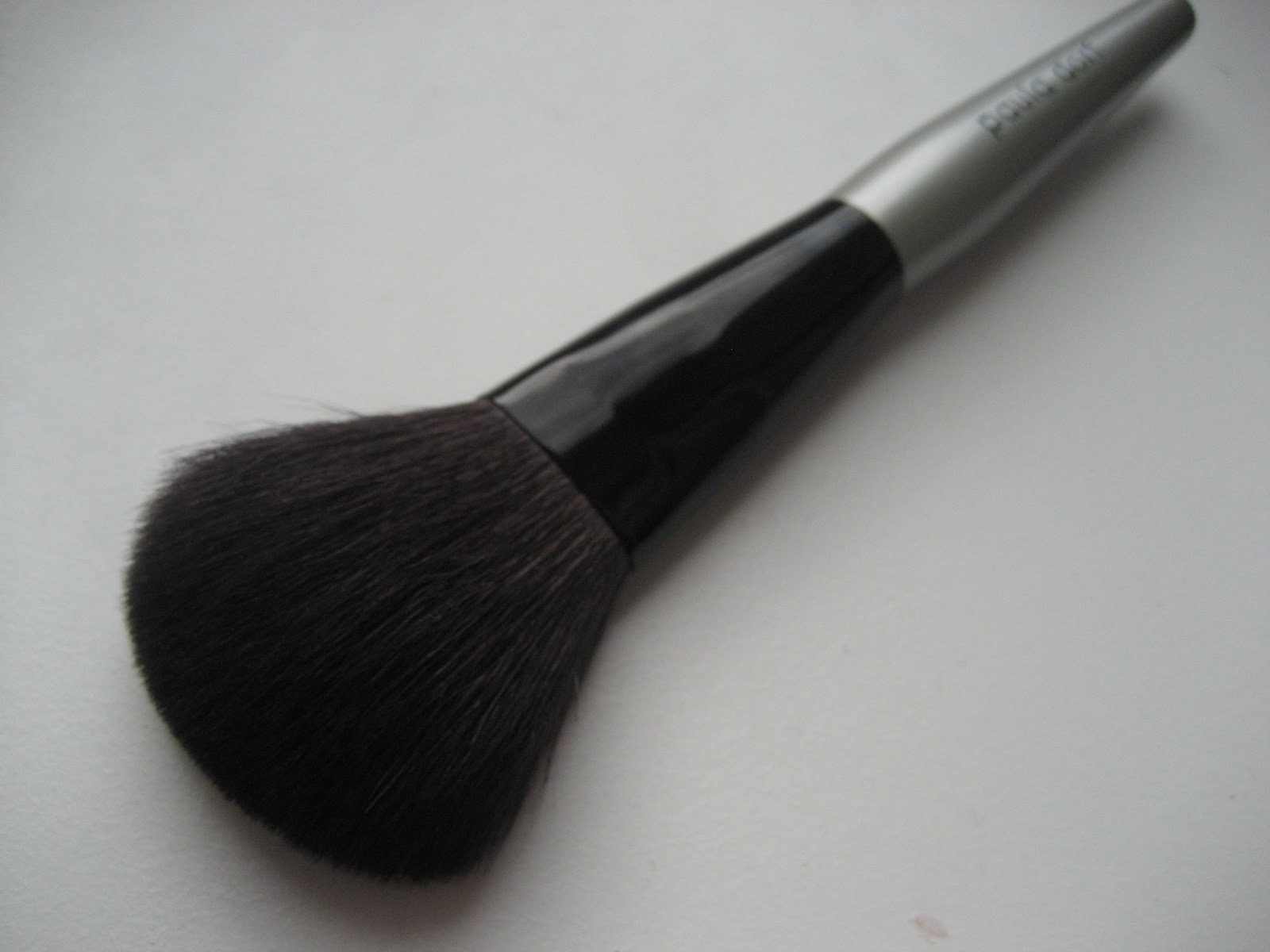 The Non-Blonde: Paula Dorf Smokie Lid Brush (and replacement options)