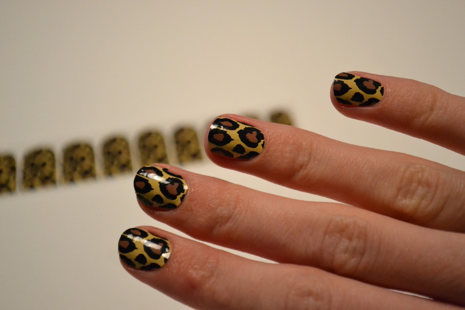 Love  Leopard Nails