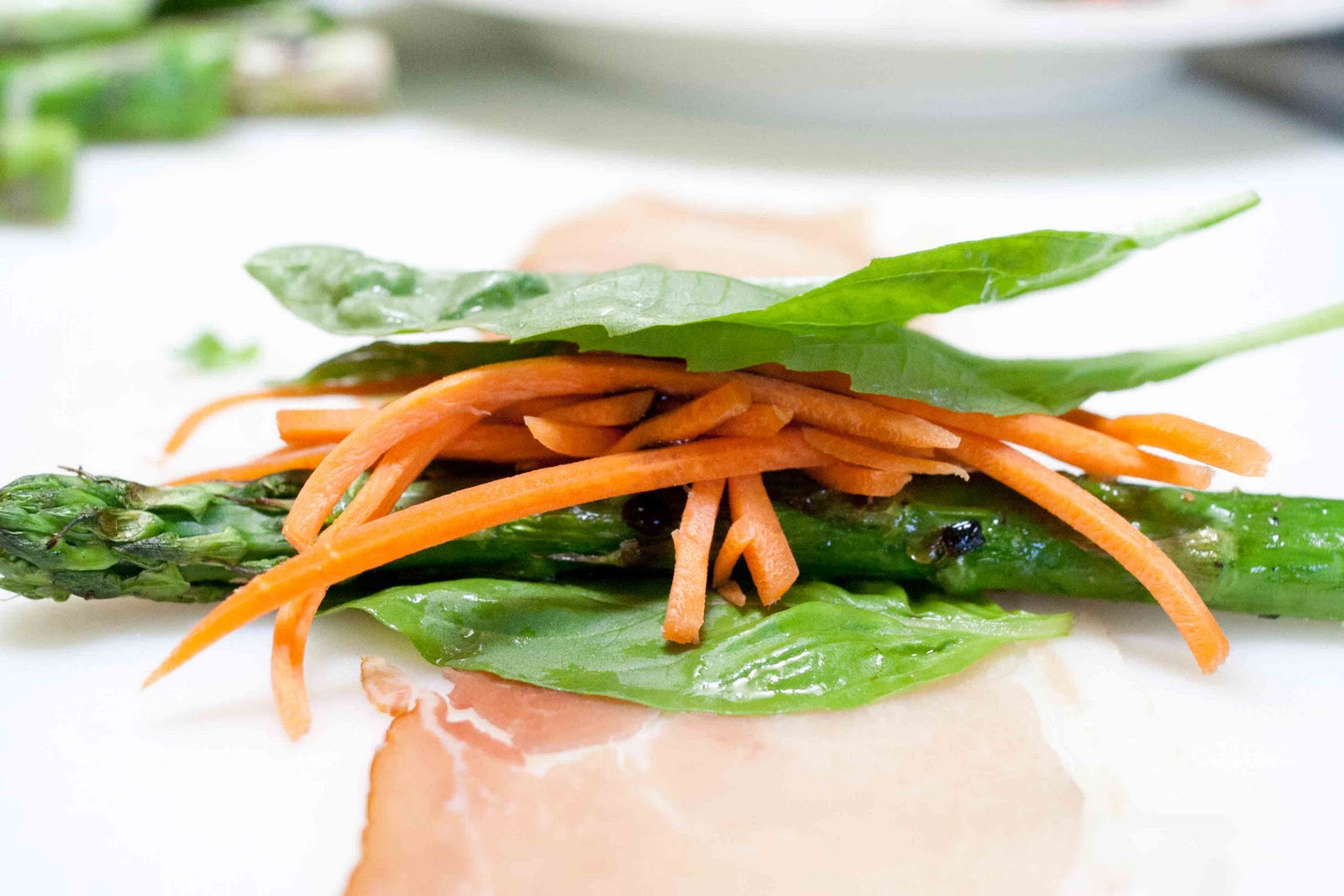 FOODjimoto Grilled Asparagus Wrapped with Prosciutto