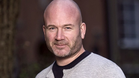 dejta någon yngre män