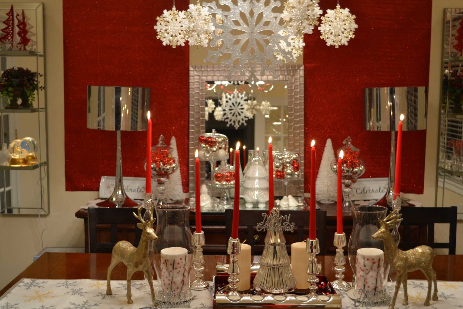 Life & Home at 2102: Christmas-Ready Dining room
