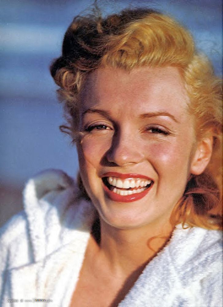 Marilyn Monroe at Tobay Beach Long Island Summer 1949