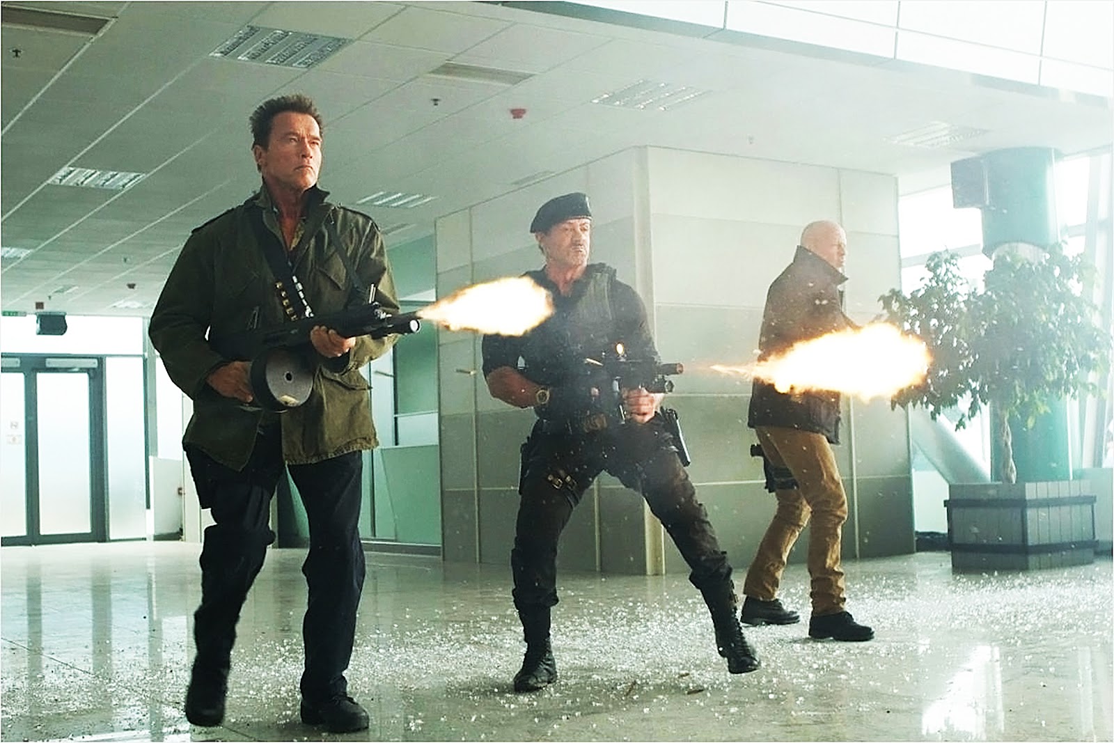 http://1.bp.blogspot.com/-x1JaZZM-YRQ/T6ezW6awV0I/AAAAAAAAAXQ/_PNymDrbBro/s1600/expendables2-schwarzenegger-stallone-willis.jpg