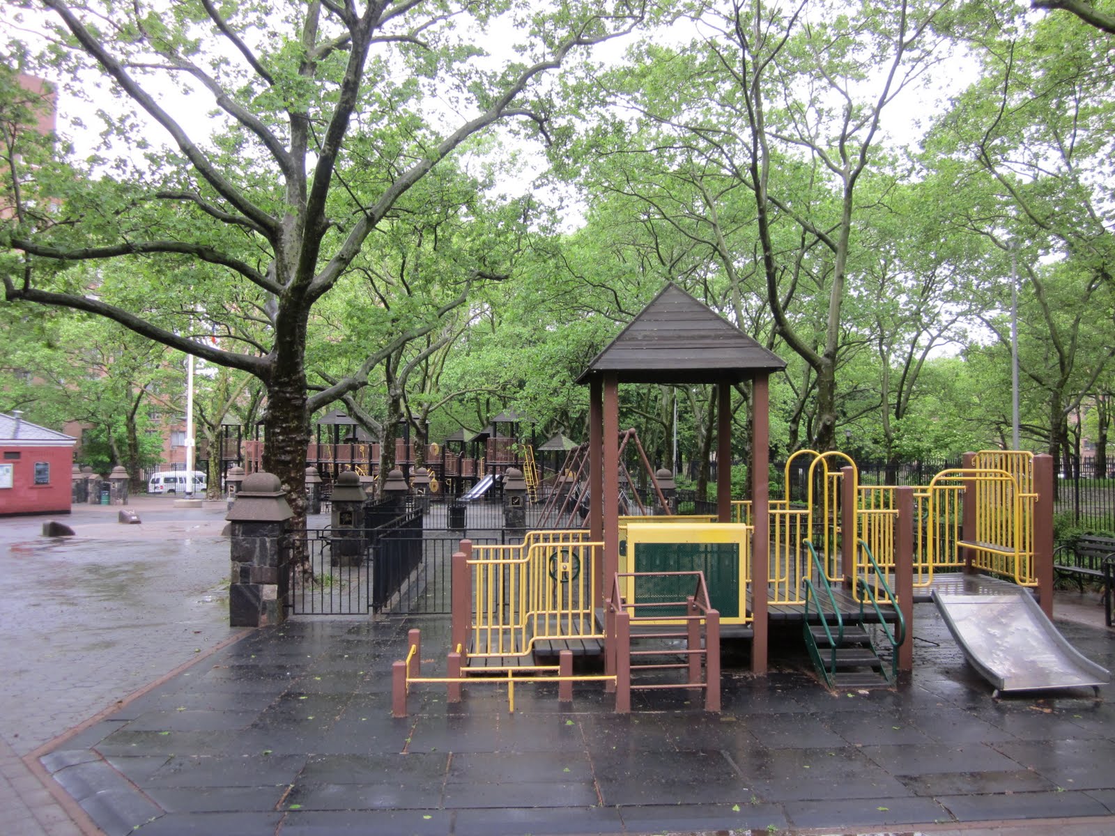 The Tour de Brooklyn Playgrounds Playground Tour Stop 3 Fort Greene