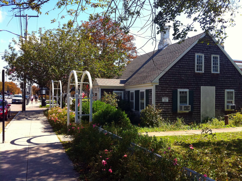 Hyannis Public Library, Hyannis, Massachusetts Bibliotecas do Brasil