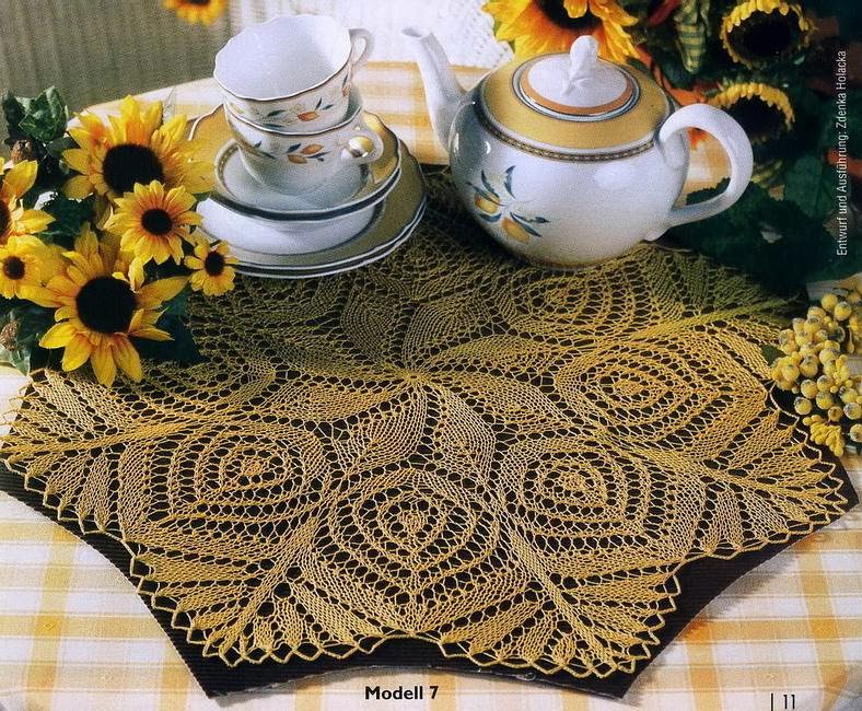 Art knitted tablecloth