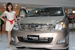 MOBIL TOYOTA INNOVA