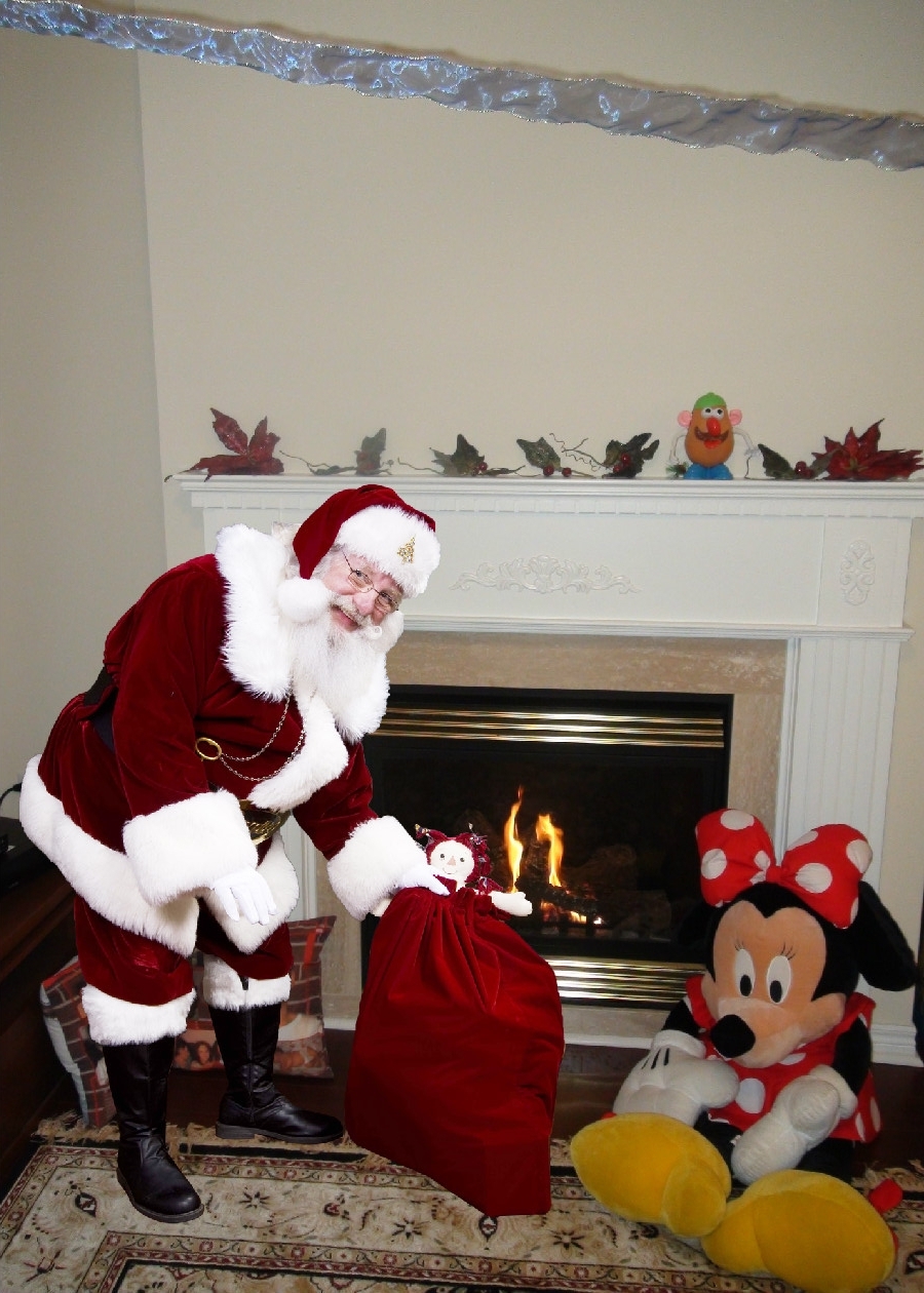 Teddyoutready I Caught Santa In My Living Room