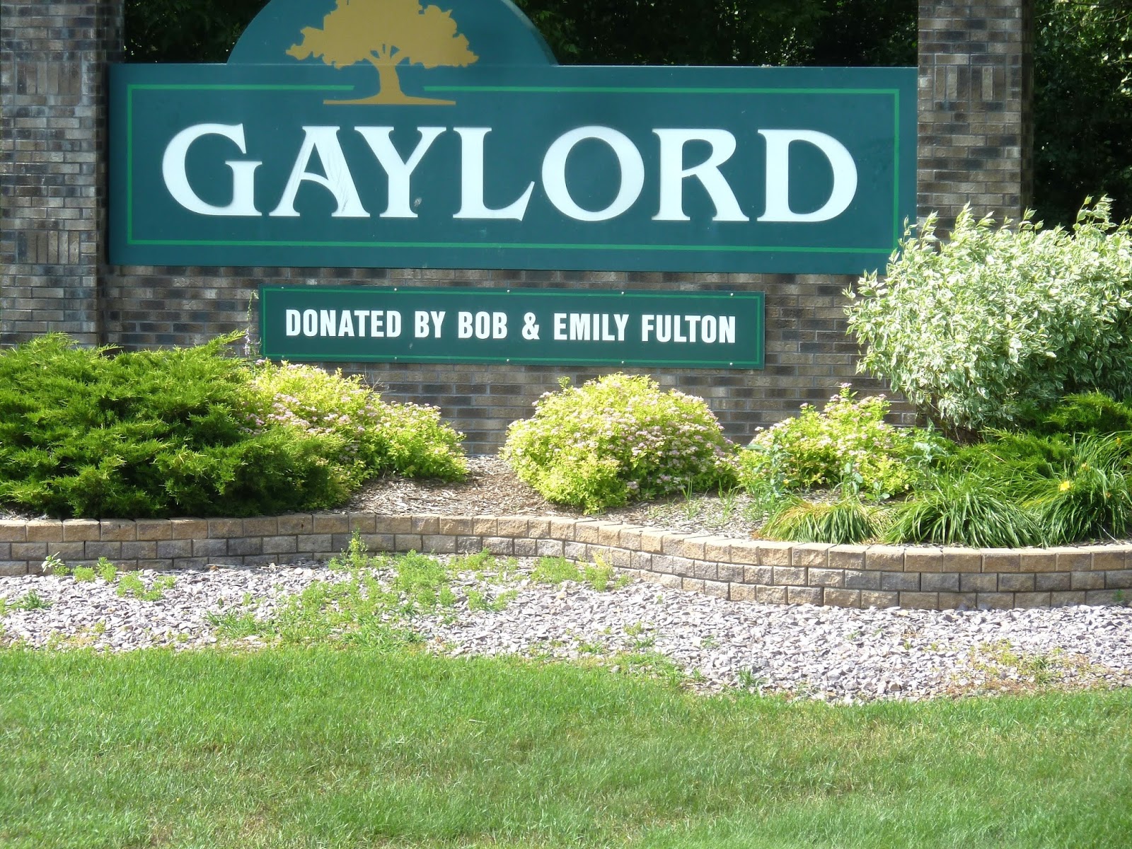 seniors walking across america POST 1150; JULY 05, 2013; GAYLORD