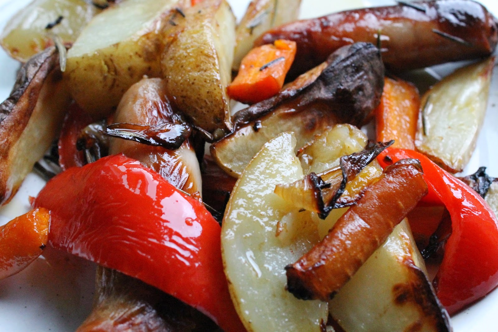 JibberJabberUK Sausage and potato traybake