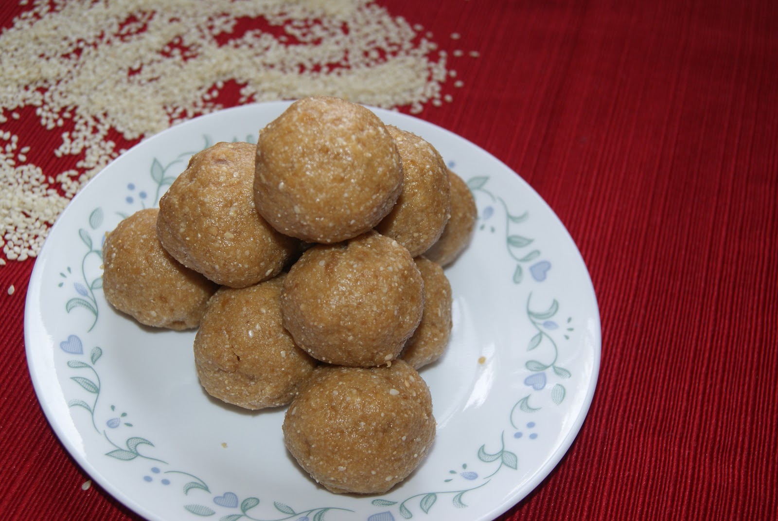 INDIAN COOKING !!! Sesame Seed Balls / Ellu Urundai