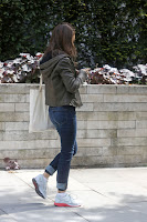 Mila Kunis in tight jeans