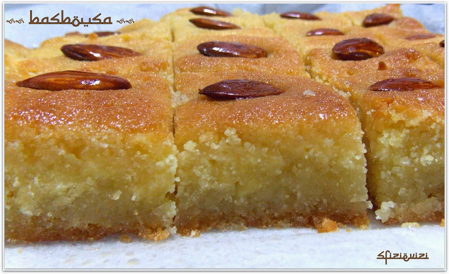 Ricetta dei Basbousa - un dolce che parla arabo - senza latticini e senza uova