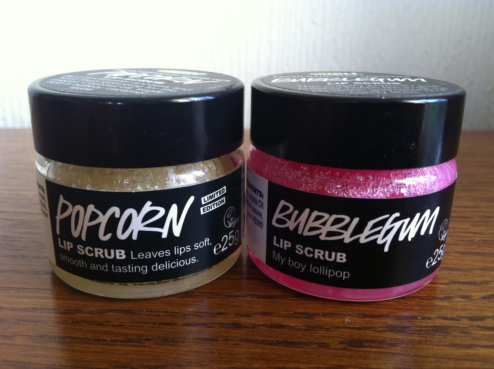 cutes and fruits Review Lush Popcorn Lip Scrub + Lush Bubblegum Lip Scrub