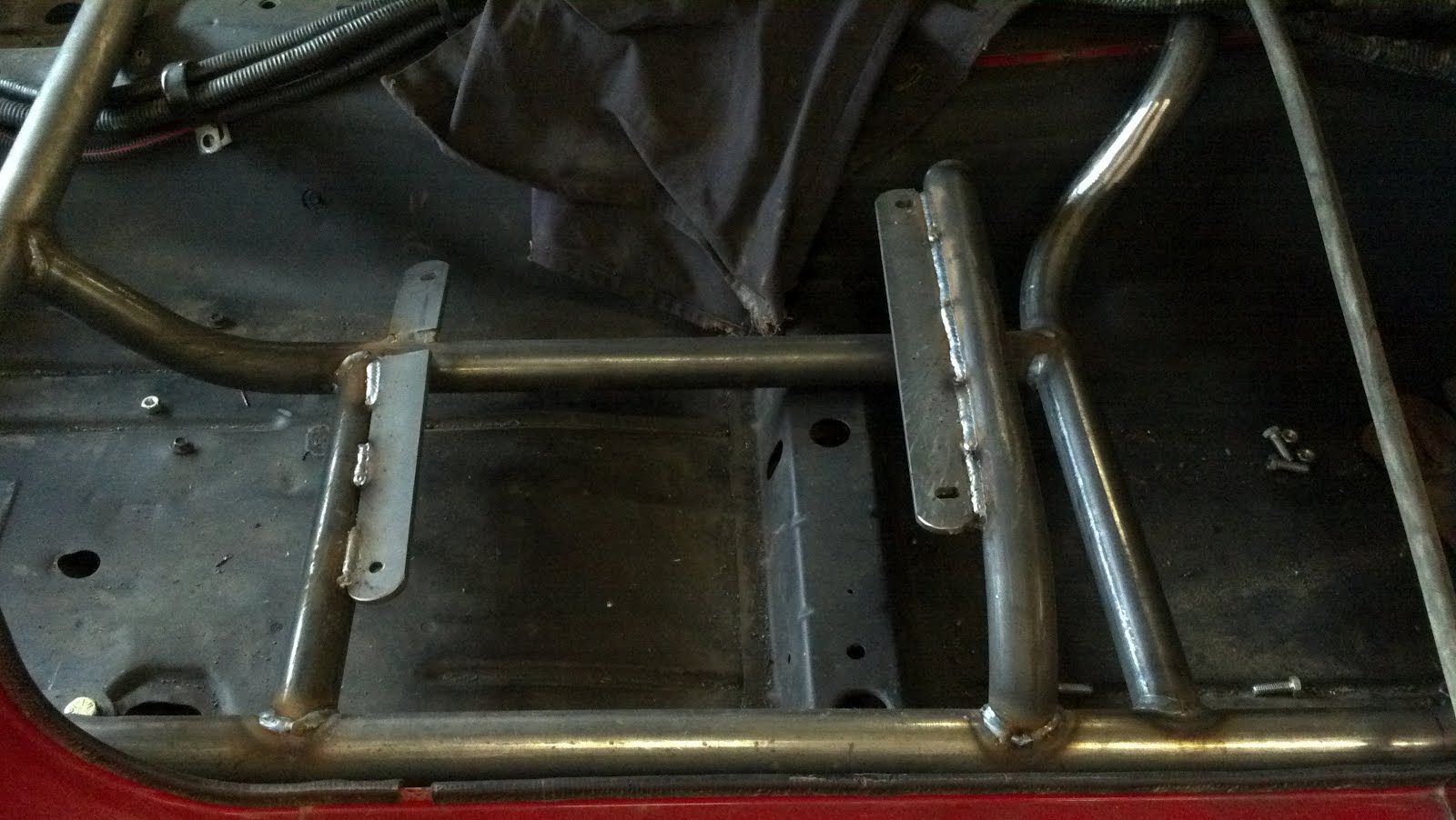 Unavailable for Comment Roll Cage Seat bars & B pillar complete