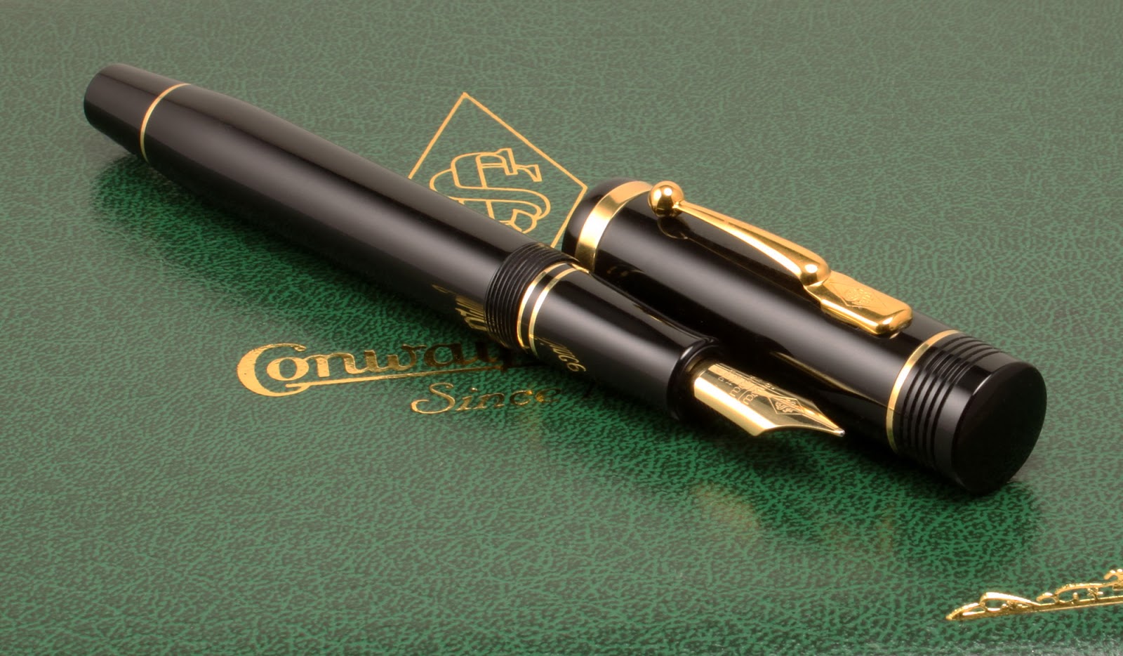 Hepworth Dixon Conway Stewart Limited Edition 'Churchill' Fountain Pen