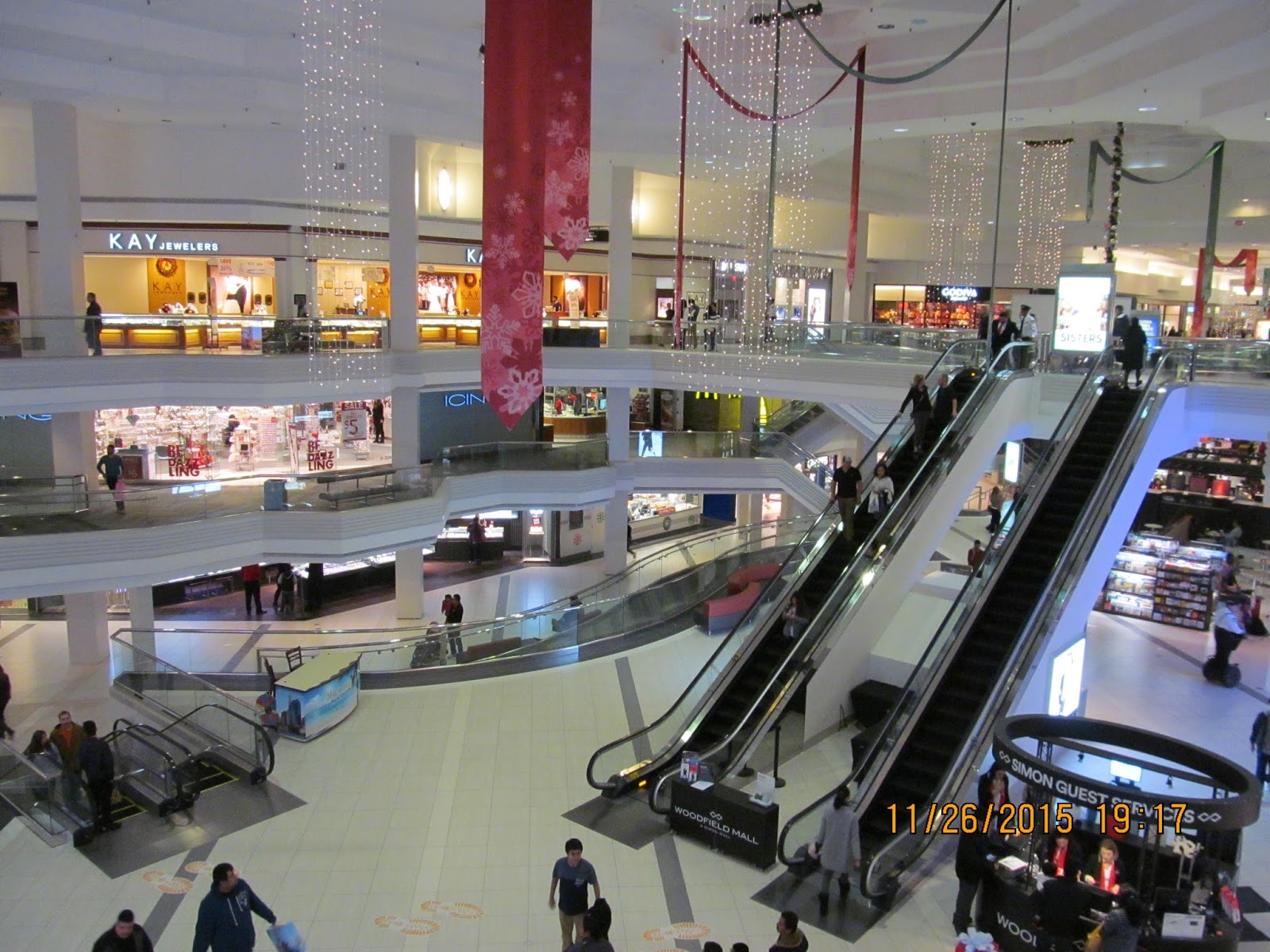 Trip to the Mall Christmas at Woodfield Mall 2015!