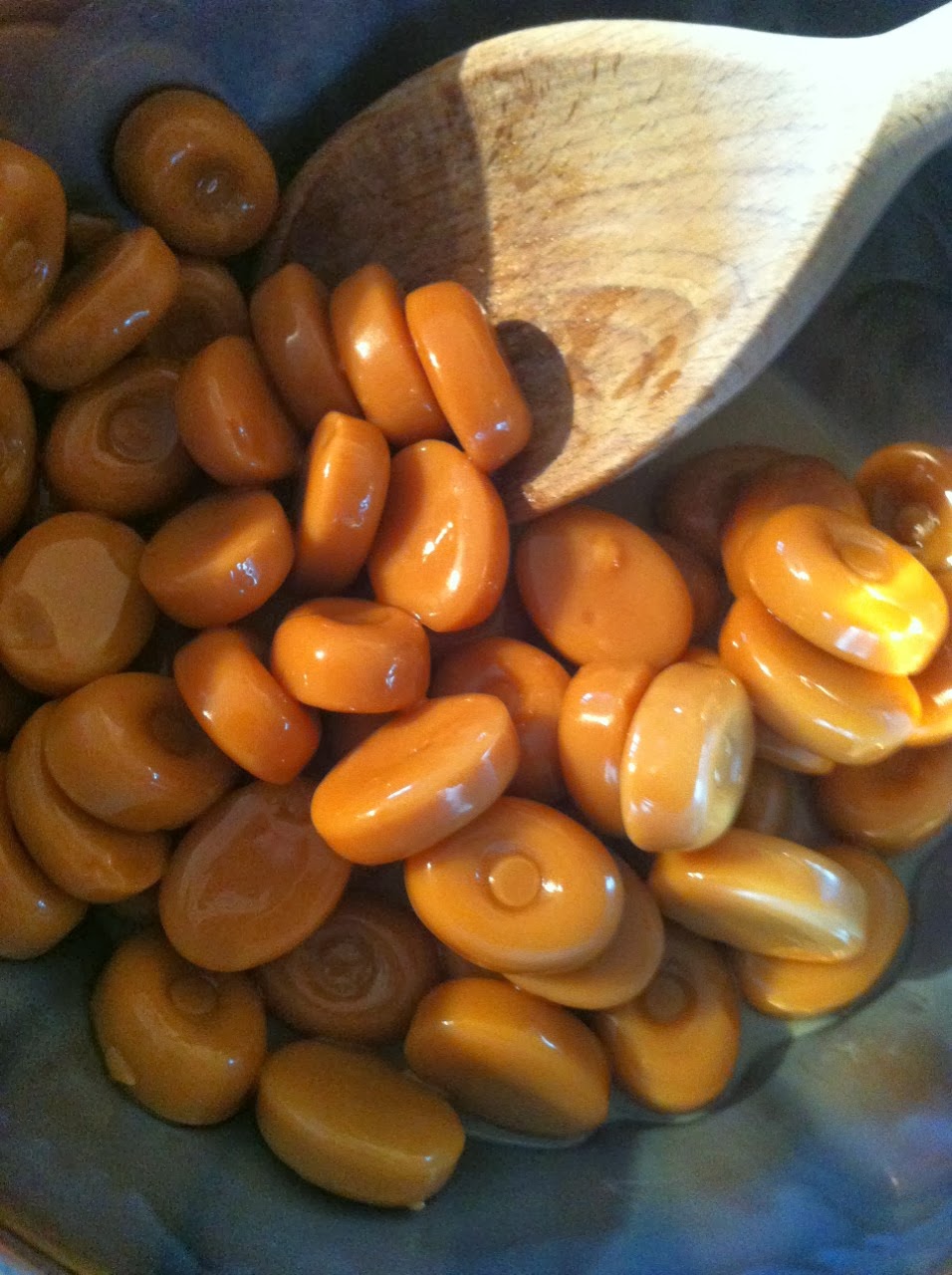 Mama OWL Blog {Autumn Bucket List} Make Toffee Apples