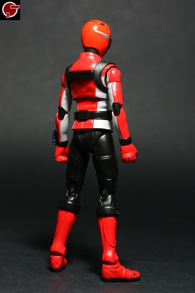 My Shiny Toy Robots: Toybox REVIEW: S.H. Figuarts Red Buster