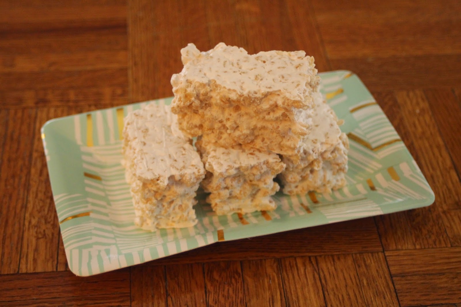 Julie Bakes Extra marshmallowy Rice Krispie Treats