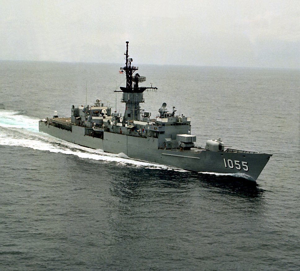 KAPAL PERANG (MILITARY SHIP) USS Marvin Shields FFG (Knox Class Frigate)