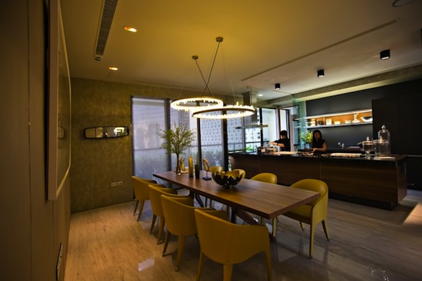 Hamilton Luxury Apartment With Private Garage For Car Parking Hamilton Luxury Apartment With Private Garage For Car Parking