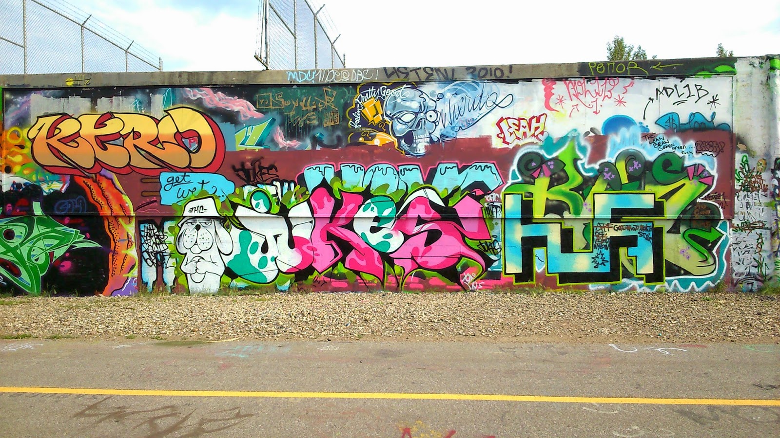 The Shabby Green Warehouse Edmonton Open Graffiti Wall Edmonton, AB