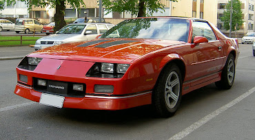 À VENDRE:  Camaro IROC-Z 1985