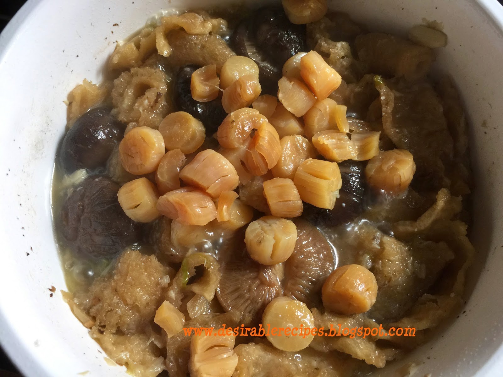 Braised Fish Maw with Dried Scallop and Dried Mushroom