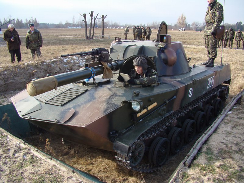Fuerzas Armadas de Ucrania BMD-2+ucraniano