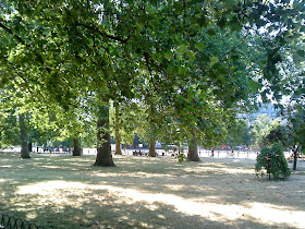 by E.V.Pita... London: Hyde Park (trail path ) / por E.V.Pita...Londres: caminata por Hyde Park