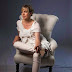 Rocío Arias Hofman narra la moda, sentada en su 'silla verde'