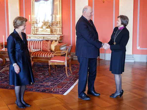 King Harald V of Norway became the king of Norway on January 17th of 1991 after death of his father Olav V. On occasion of 25th anniversary of his accession to the throne, a series of celebrations will take place. The celebrations started on 15th of January with the congratulations protocol