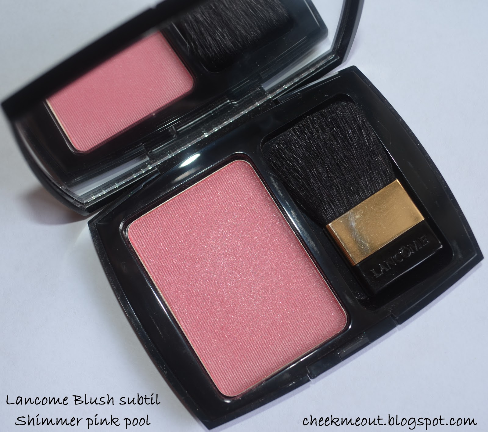 Blush Subtil Shimmer pink pool review, photos, swatches My
