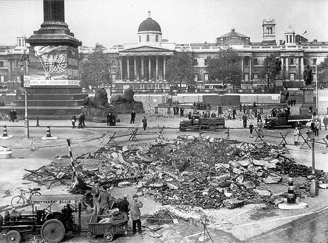 What Did Trafalgar Square Look Like  in 1941 