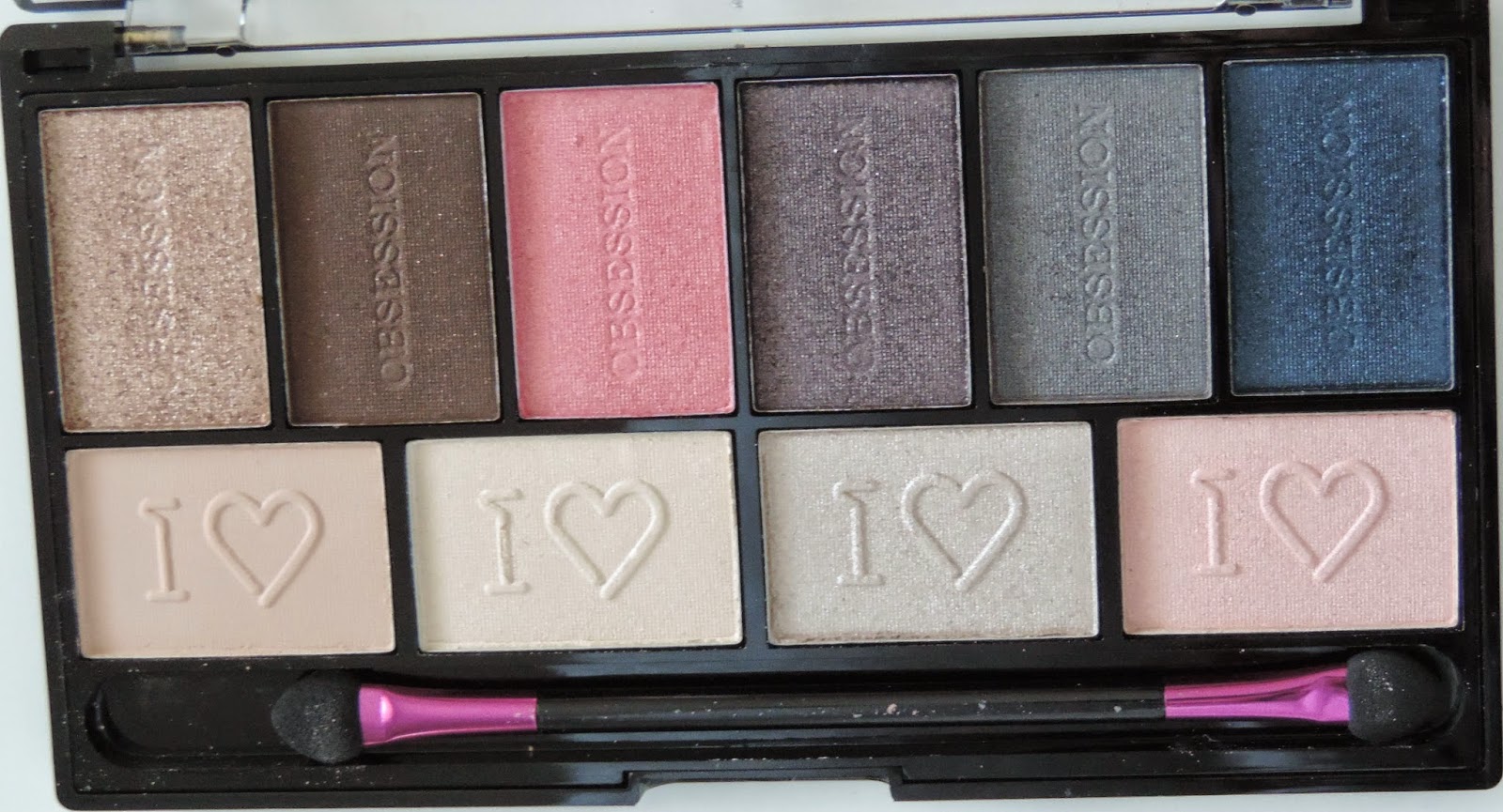 Makeup revolution obsession palette Makeup revolution obsession palette