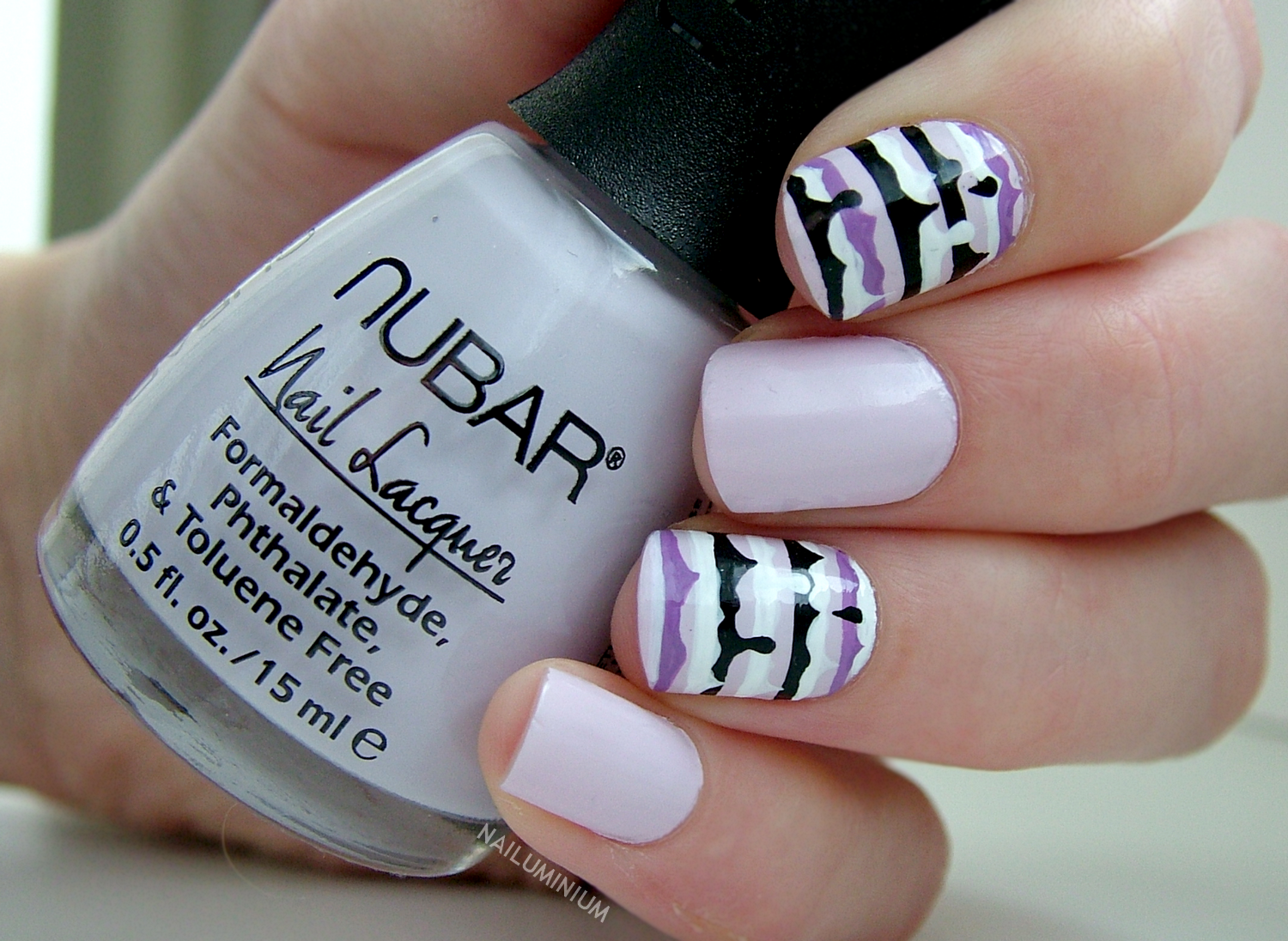 4. Creative Spots and Stripes Nail Art Designs - wide 1