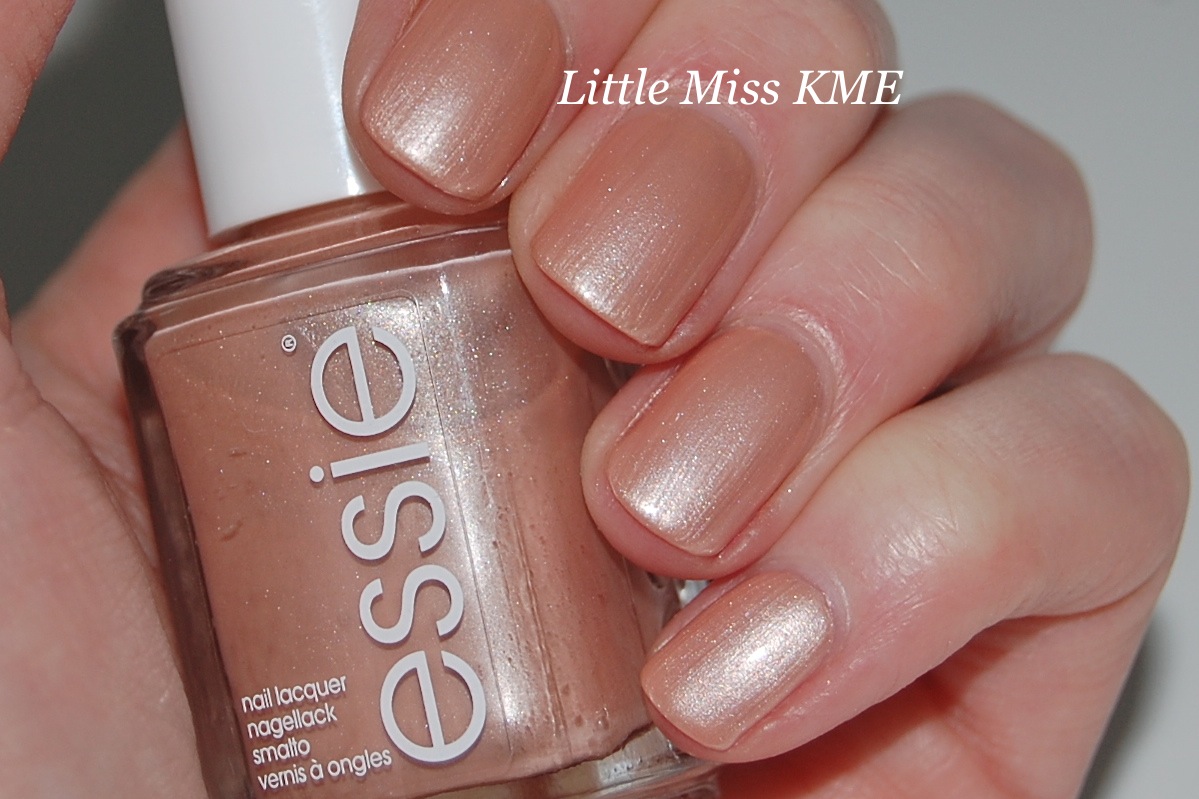 Essie 'Tea & Crumpets' KIZIWOO