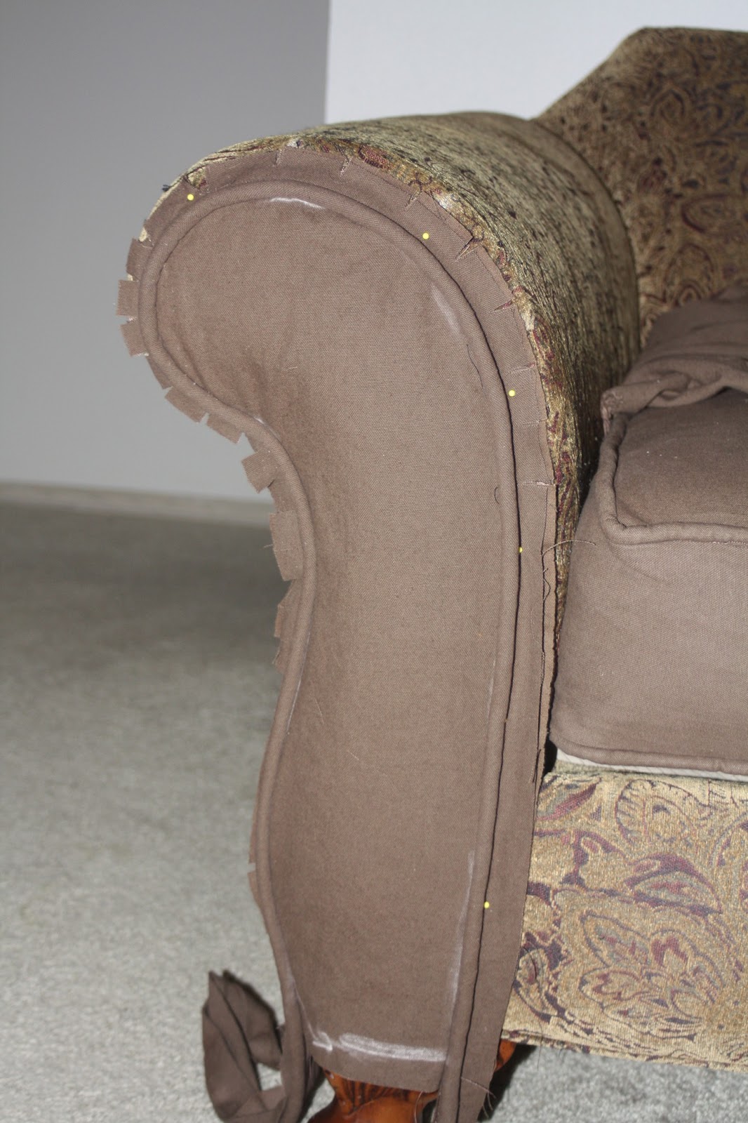 Slipcover Tutorial {How to Make the Couch Body}